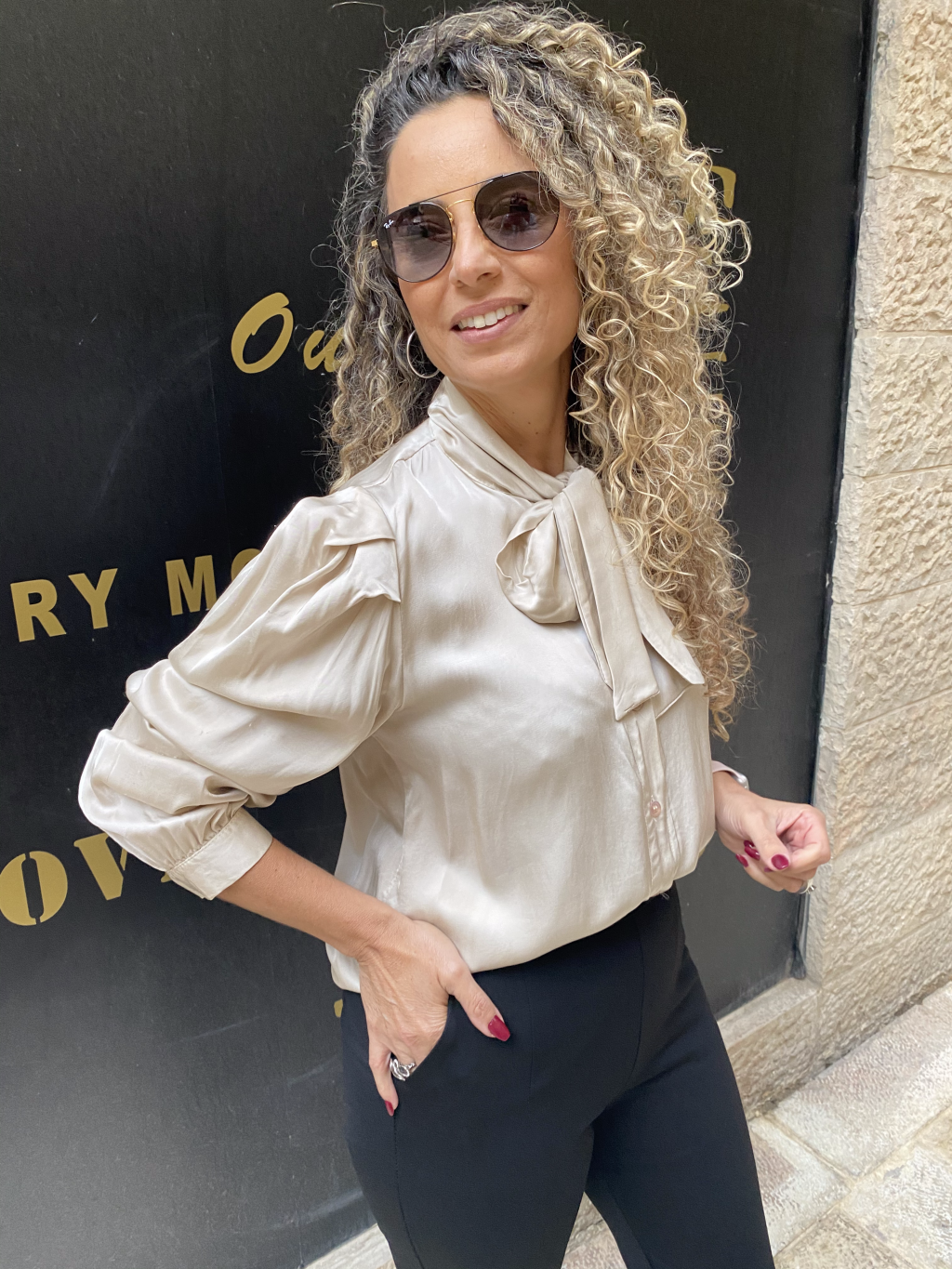 טופ קשירה כפתורים