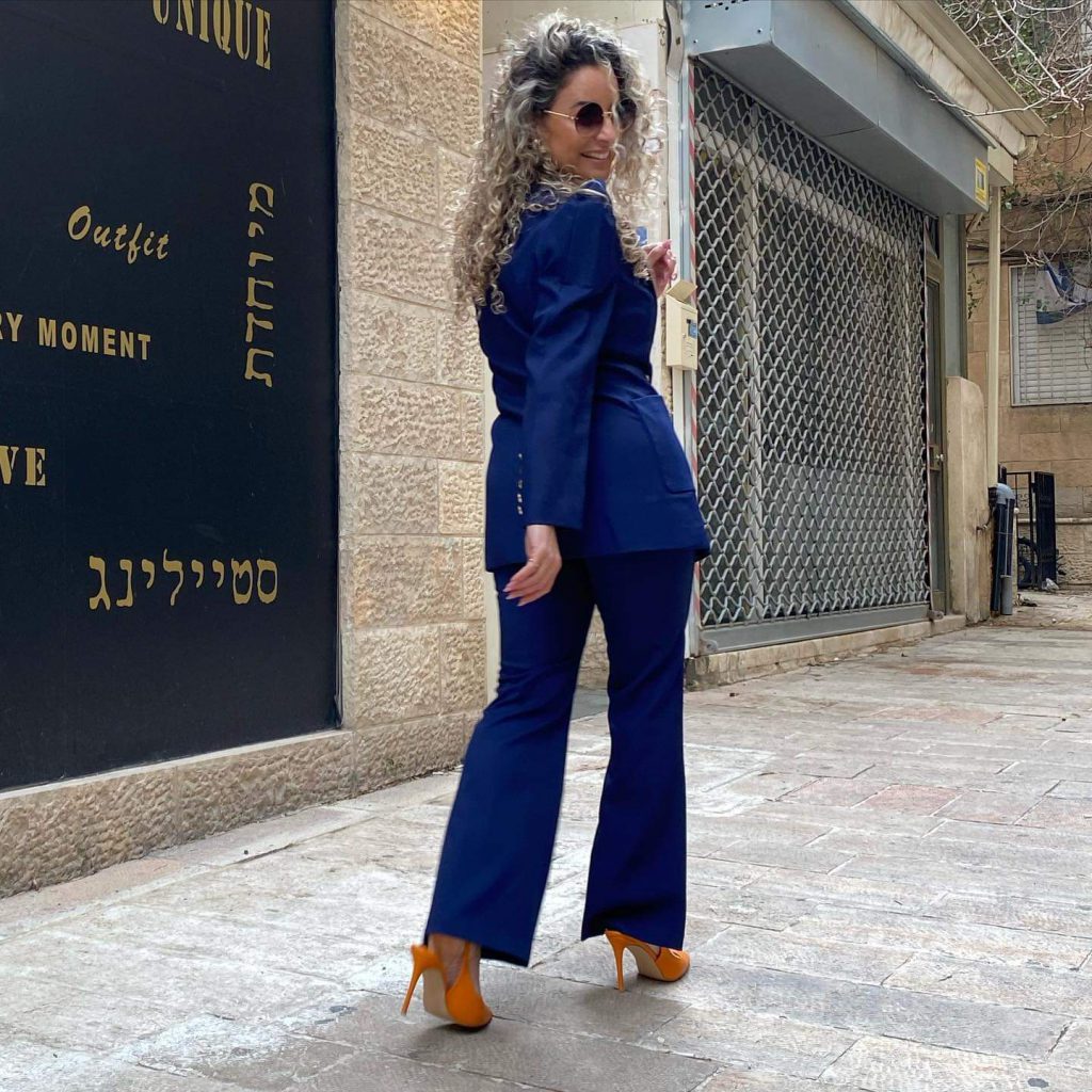 ⁦חליפת איימי⁩ – תמונה ⁦3⁩